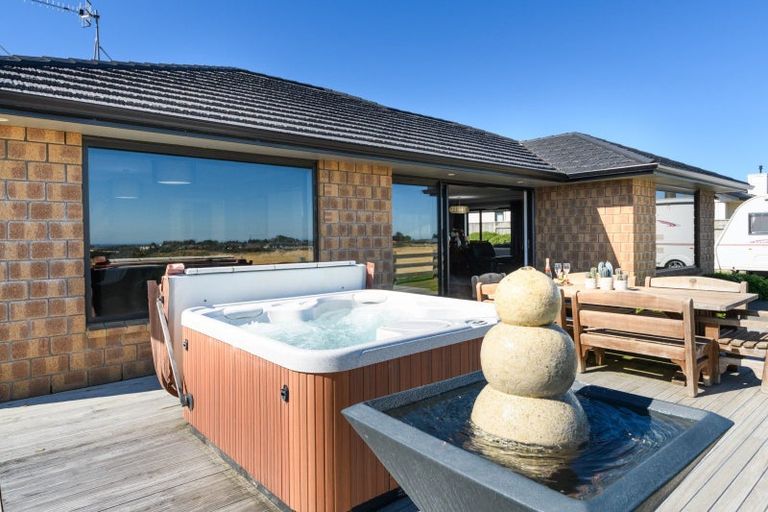 Photo of property in 23 Silicon Way, Fitzherbert, Palmerston North, 4410