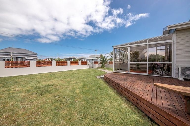 Photo of property in 29 Romilly Street, Westport, 7825