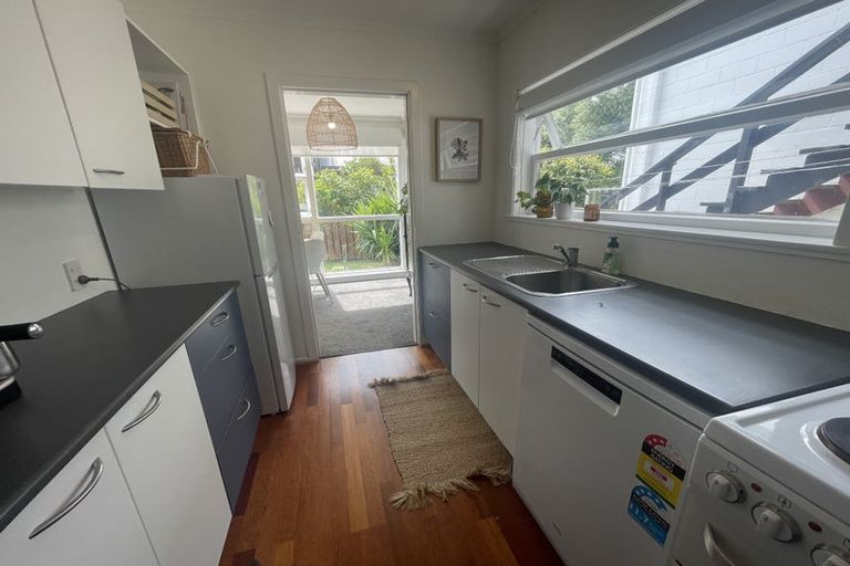 Photo of property in 6/3 Kowhai Street, Eastbourne, Lower Hutt, 5013