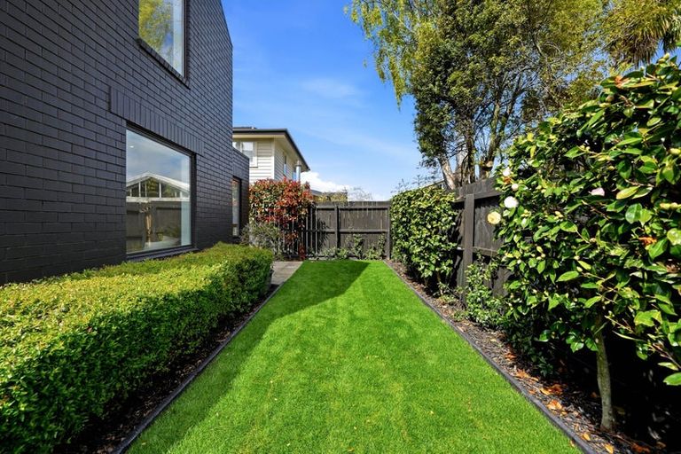 Photo of property in 3a Browns Road, St Albans, Christchurch, 8014