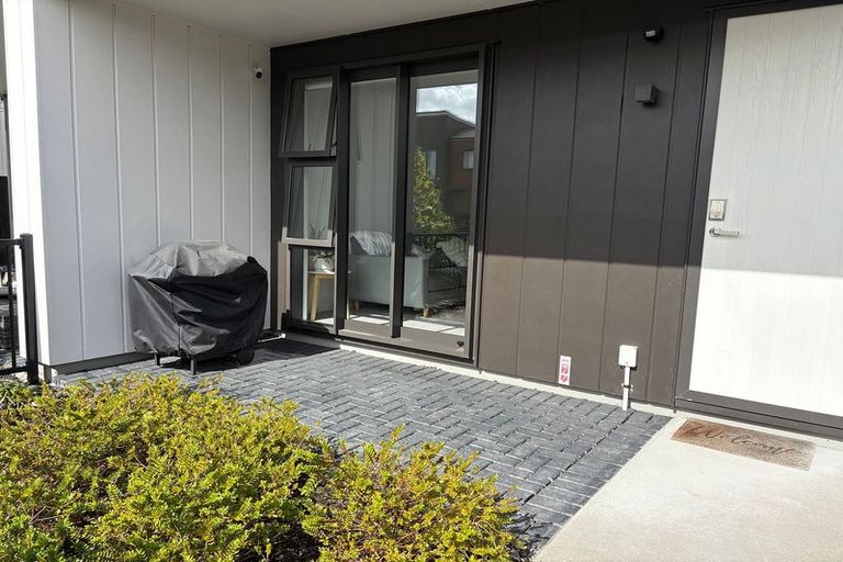 Photo of property in 27 Manarini Road, Westgate, Auckland, 0614