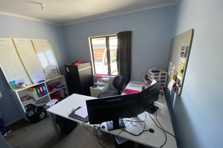 Photo of property in 10 Peach Hill Road, Ramarama, Drury, 2579