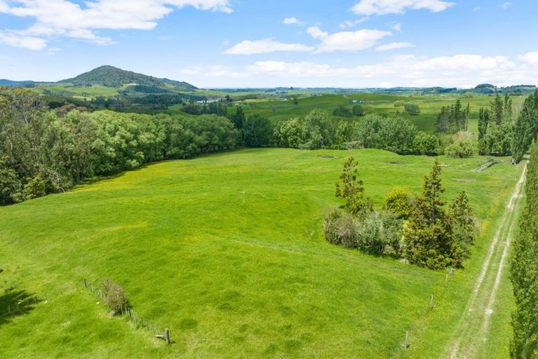 Photo of property in 91 Whaka Street, Maungaturoto, 0520