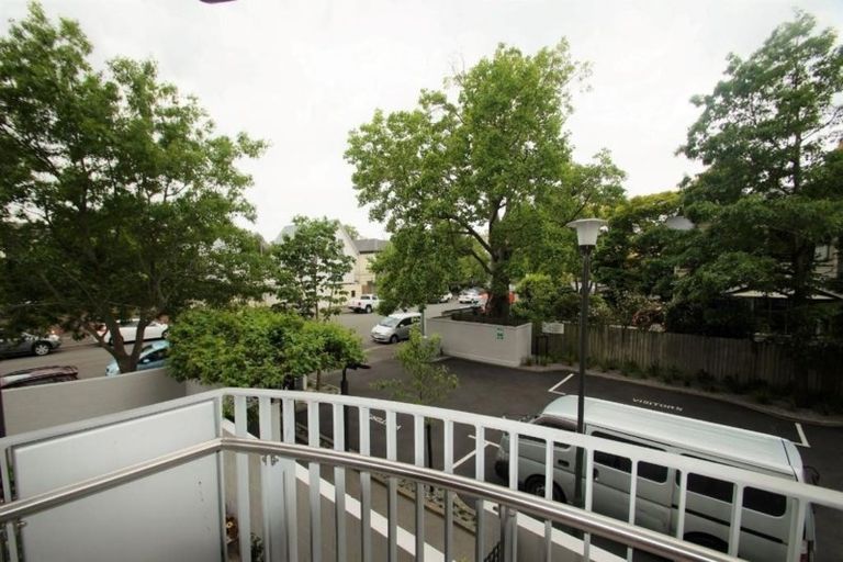 Photo of property in Gloucester Towers, 5/28 Gloucester Street, Christchurch Central, Christchurch, 8013