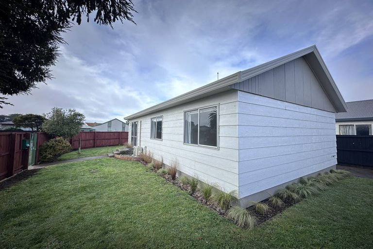 Photo of property in 1/1 Pateke Place, Bromley, Christchurch, 8062