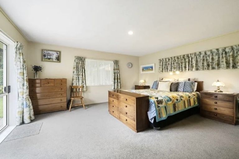 Photo of property in 35 Wood Leigh, Paraparaumu Beach, Paraparaumu, 5032