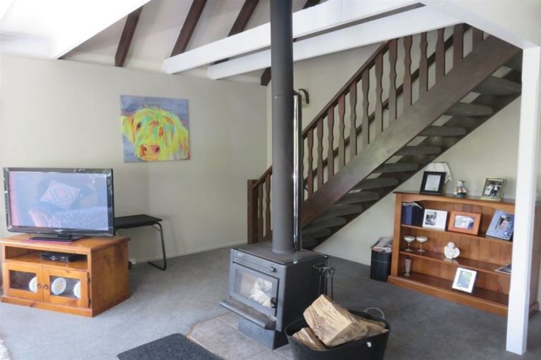 Photo of property in 20 Jollie Street, Geraldine, 7930