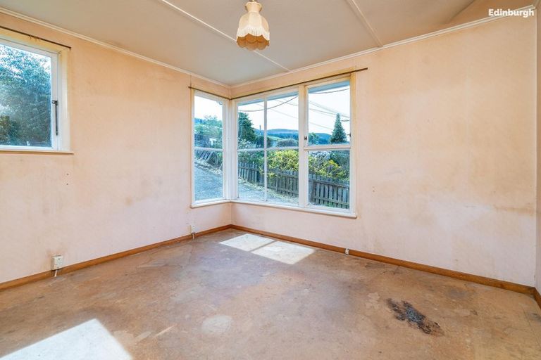 Photo of property in 7 Hanlon Street, Halfway Bush, Dunedin, 9010