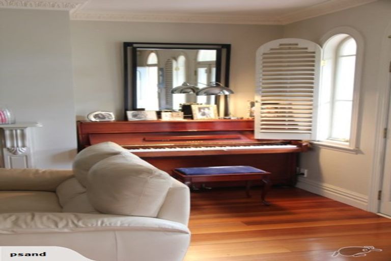 Photo of property in 1j George Street, Newmarket, Auckland, 1023