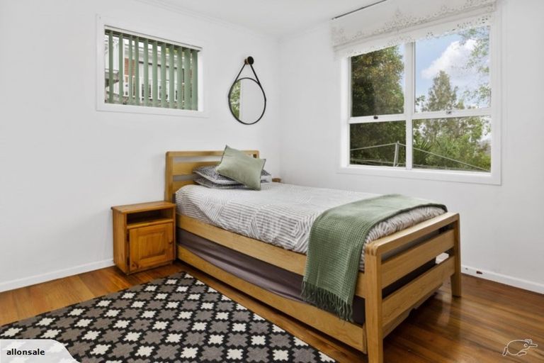 Photo of property in 800 East Coast Road, Oteha, Auckland, 0630