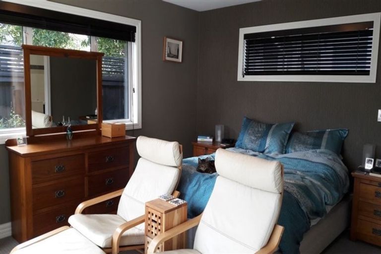 Photo of property in 123 Holly Road, St Albans, Christchurch, 8014