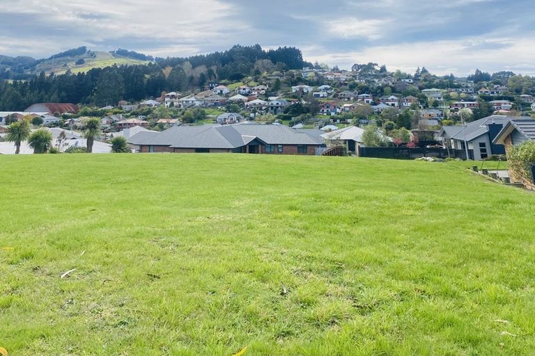 Photo of property in 18 Reeves Street, Green Island, Dunedin, 9018