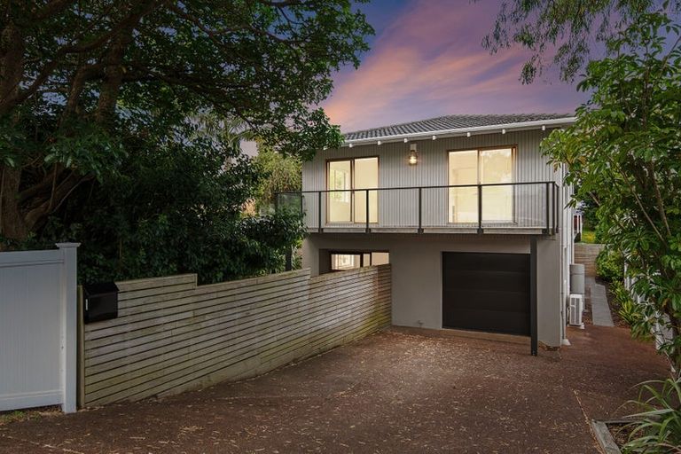 Photo of property in 1/23 Beach Road, Castor Bay, Auckland, 0620