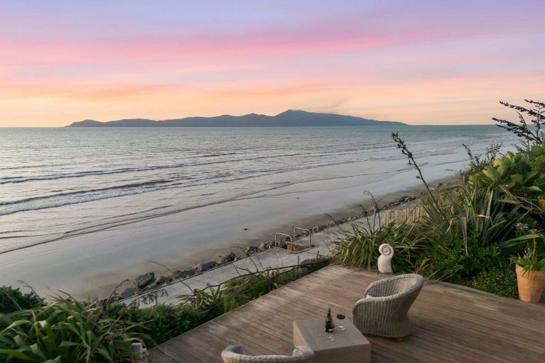 Photo of property in 60 The Esplanade, Raumati South, Paraparaumu, 5032