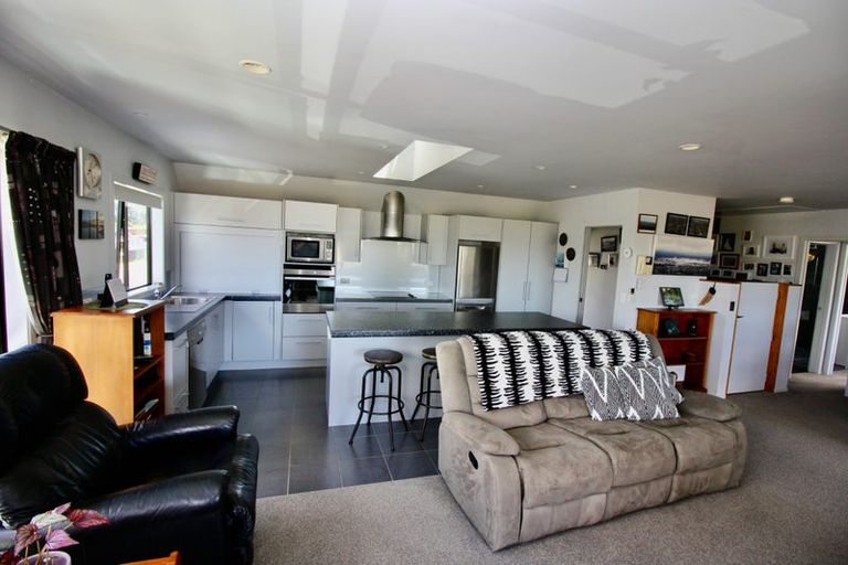 Photo of property in 3 Marlin Street, Whitianga, 3510