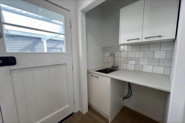 Photo of property in 5 Karaka Street, Castlecliff, Whanganui, 4501