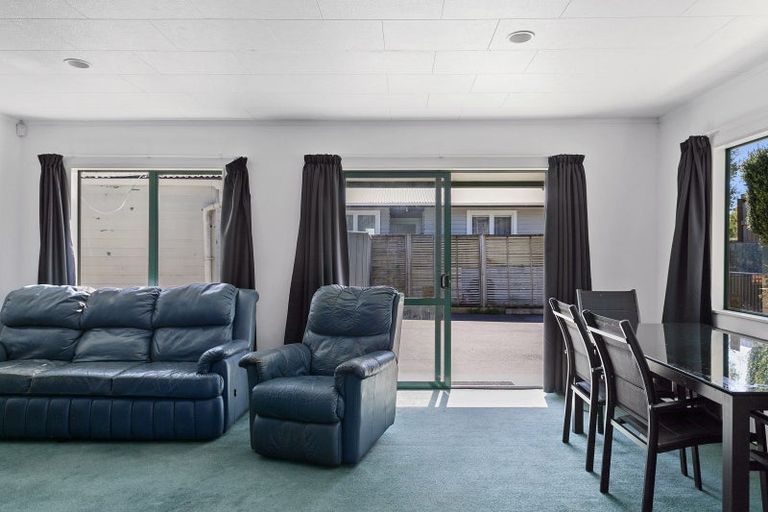 Photo of property in 2/199 Tauhara Road, Tauhara, Taupo, 3330