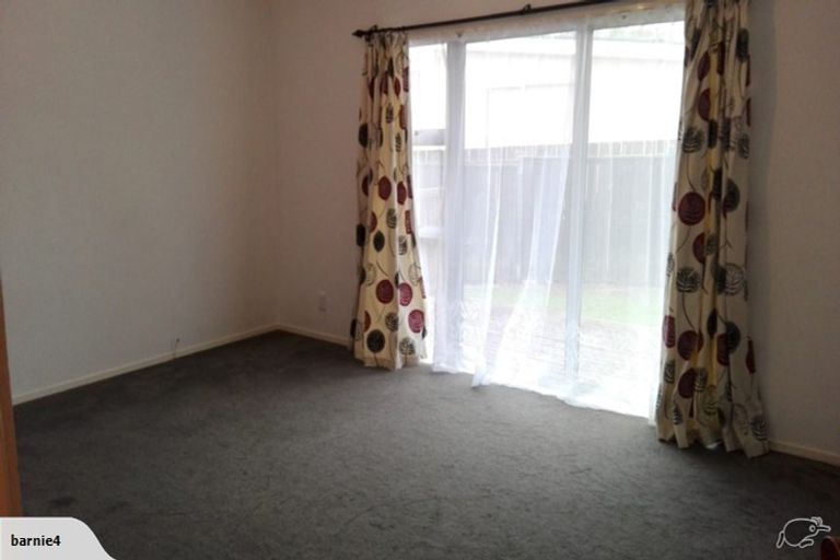 Photo of property in 2/43 Ferndown Avenue, Papatoetoe, Auckland, 2025