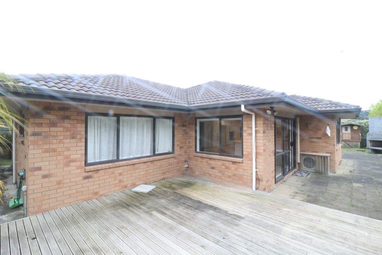 Photo of property in 12 Thomas Hamer Place, Greenhithe, Auckland, 0632