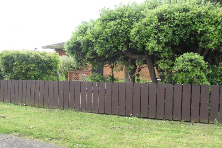Photo of property in 2/105 Pah Road, Papatoetoe, Auckland, 2025