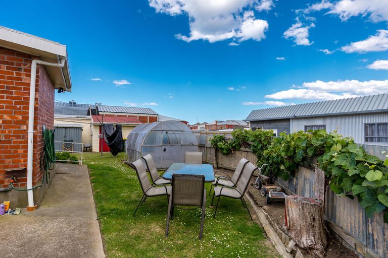 Photo of property in 49 Shearman Street, Waimate, 7924
