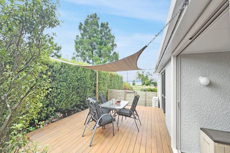 Photo of property in 8 Raukura Place, Koutu, Rotorua, 3010