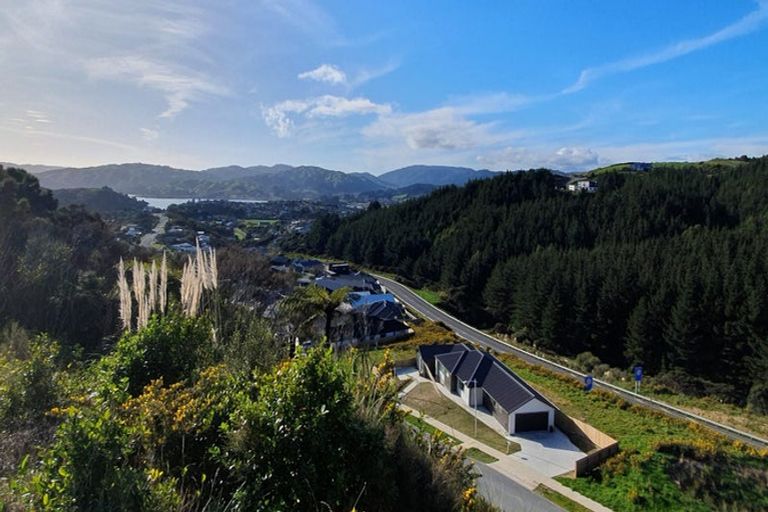 Photo of property in 6 Camber Drive, Whitby, Porirua, 5024