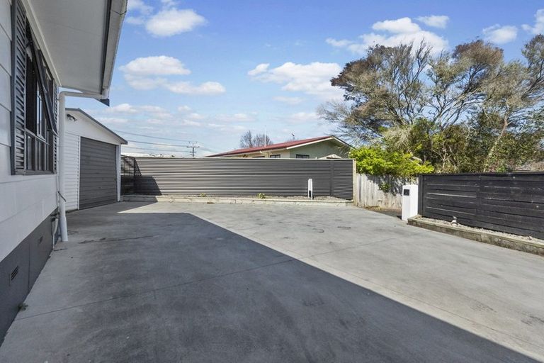 Photo of property in 14 Mcewan Place, Fitzroy, Hamilton, 3206