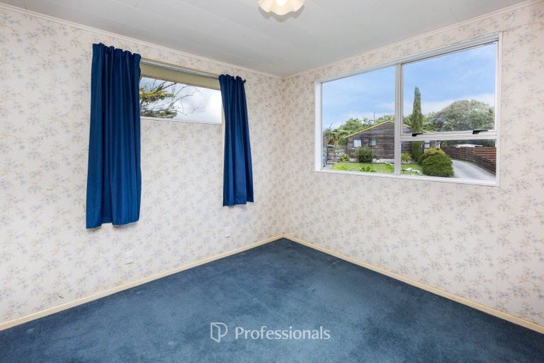 Photo of property in 35 Larchmont Grove, Totara Park, Upper Hutt, 5018