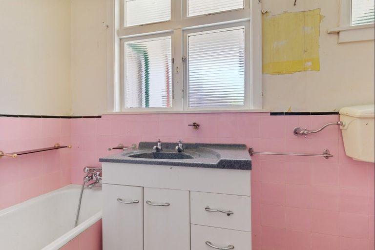 Photo of property in 3 Clark Street, Levin, 5510