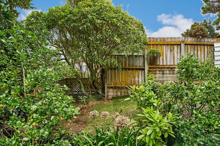 Photo of property in 12b Bell Street, Tawa, Wellington, 5028