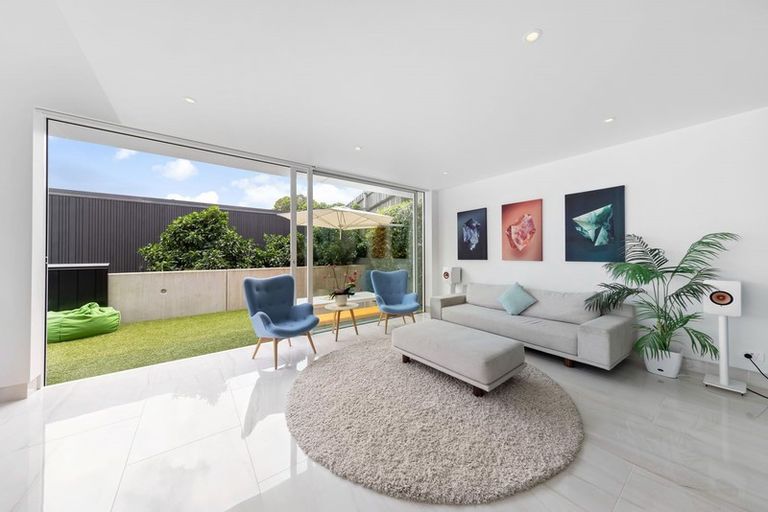 Photo of property in 9 Shirley Road, Grey Lynn, Auckland, 1021