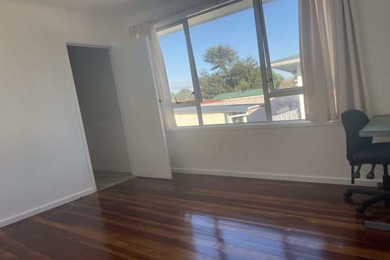 Photo of property in 25 Parry Road, Mount Wellington, Auckland, 1062