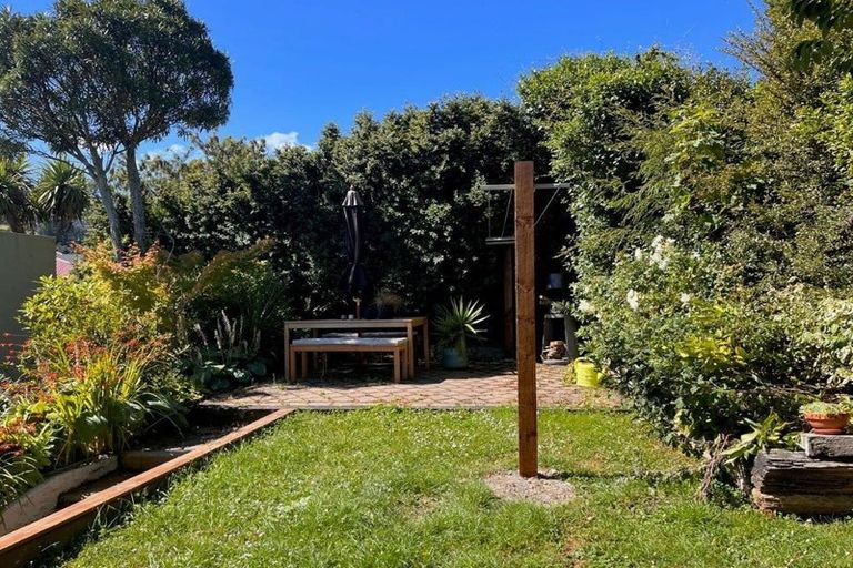 Photo of property in 122 Rolla Street, Normanby, Dunedin, 9010