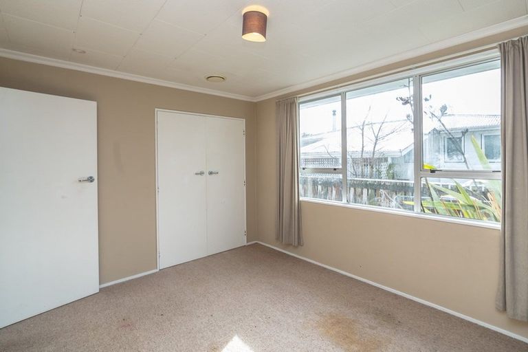 Photo of property in 22 Kupe Drive, Carterton, 5713