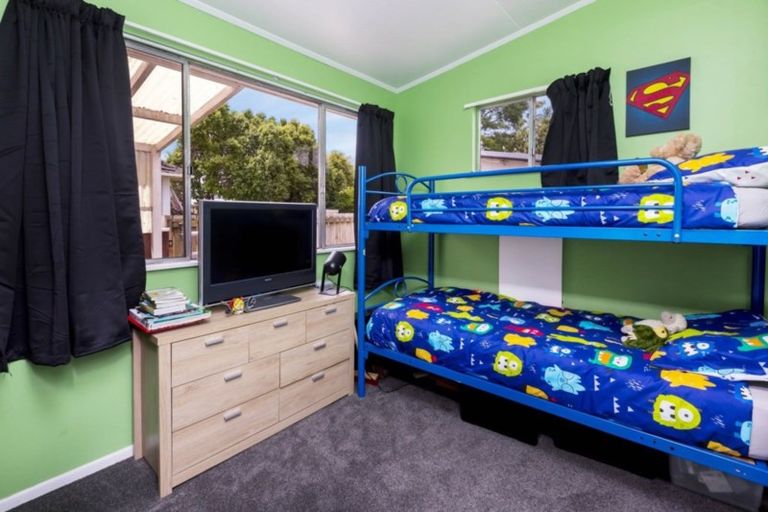 Photo of property in 1/71 Hikurangi Street, Trentham, Upper Hutt, 5018