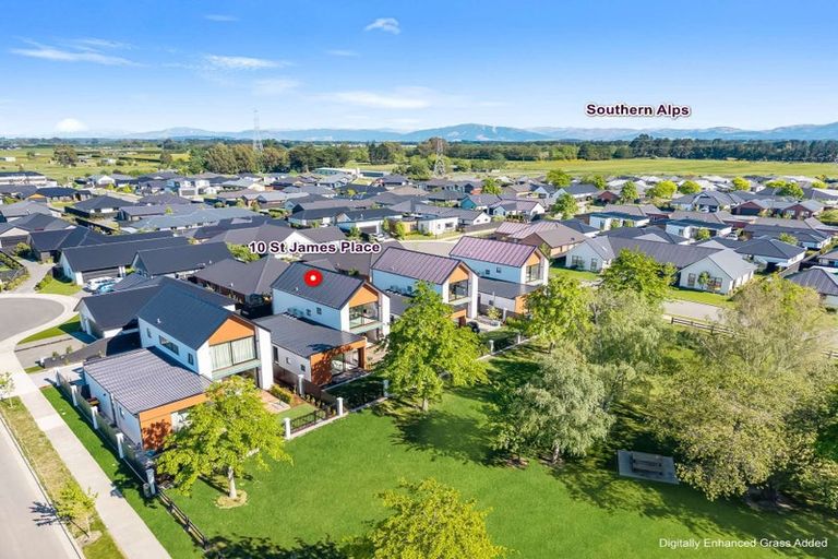 Photo of property in 10 Saint James Place, Rangiora, 7400