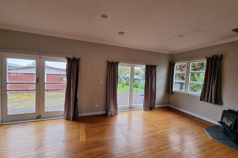 Photo of property in 9 Wallace Crescent, Glenholme, Rotorua, 3010