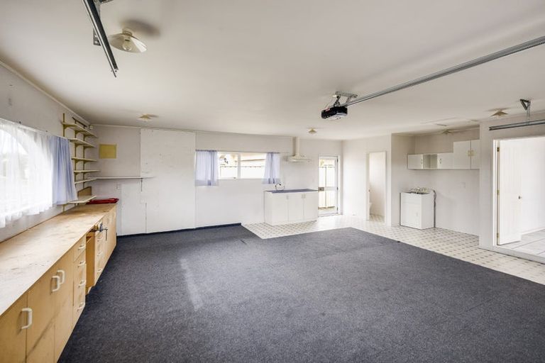 Photo of property in 3 Lowndes Place, Taradale, Napier, 4112