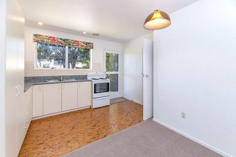 Photo of property in 2/5a Brogar Place, Casebrook, Christchurch, 8051