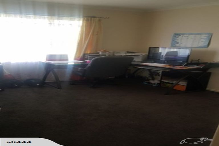 Photo of property in 5 Baltic Place, Northwood, Christchurch, 8051