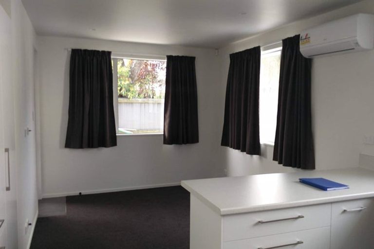 Photo of property in 60 Middleton Road, Upper Riccarton, Christchurch, 8041