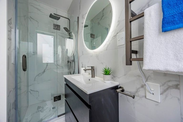 Photo of property in 57b Rathgar Road, Henderson, Auckland, 0610