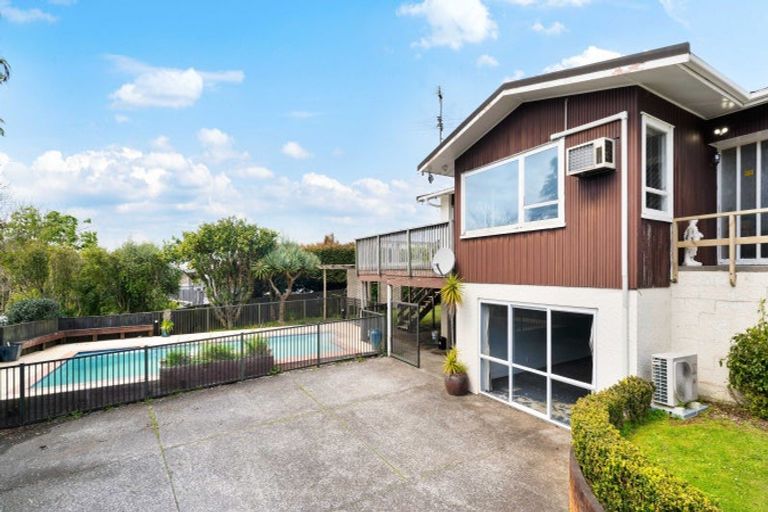 Photo of property in 4 Anzac Road, Pukekohe, 2120
