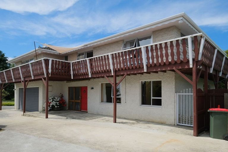 Photo of property in 8 Windsor Place, Mosgiel, 9024