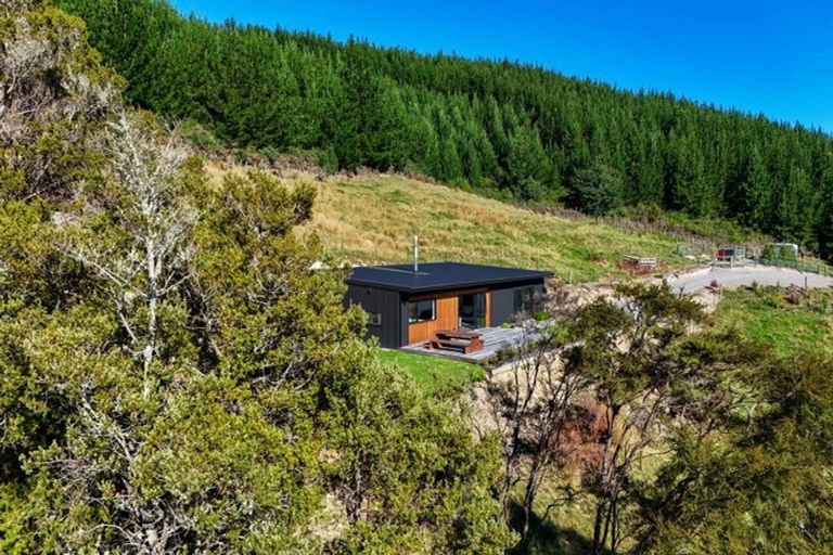 Photo of property in 64 Golf Road, Wakefield, 7025