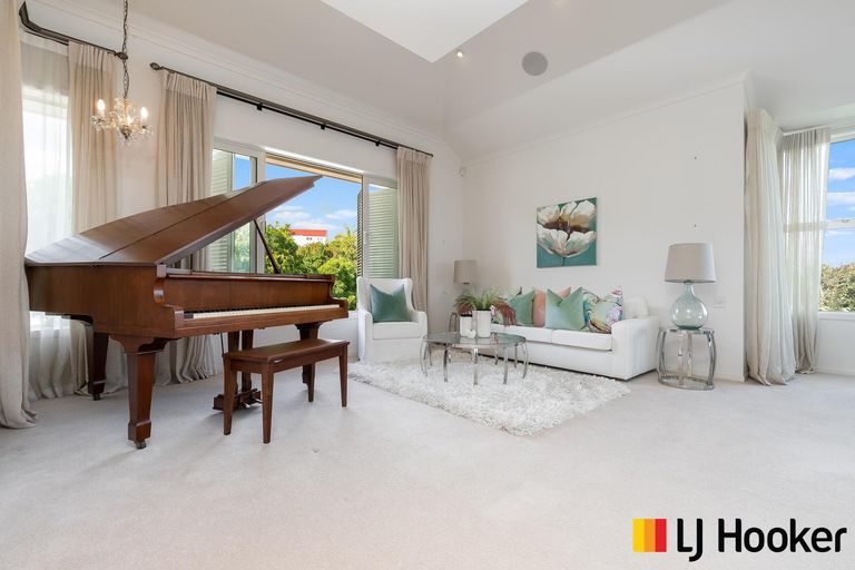 Photo of property in 29 Evelyn Road, Cockle Bay, Auckland, 2014