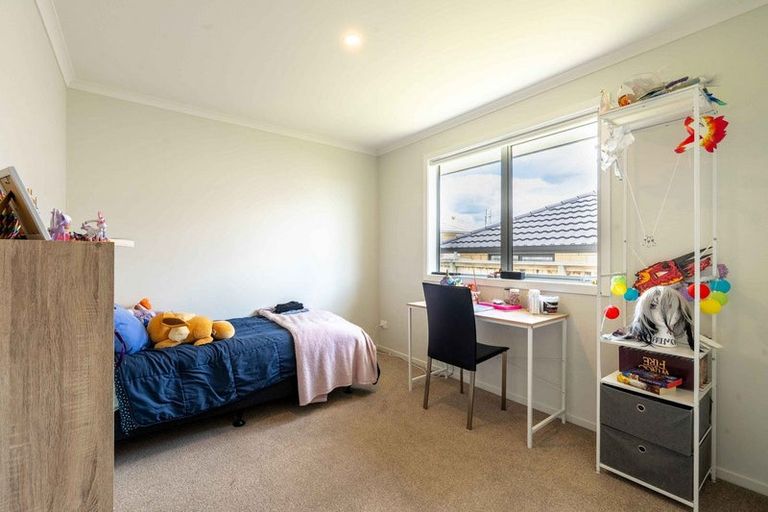 Photo of property in 32 Richardson Road, Omokoroa, 3114