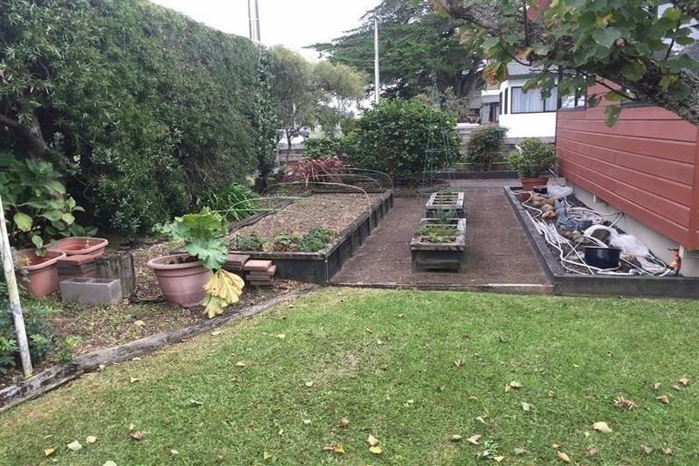 Photo of property in 1/143 Centreway Road, Orewa, 0931