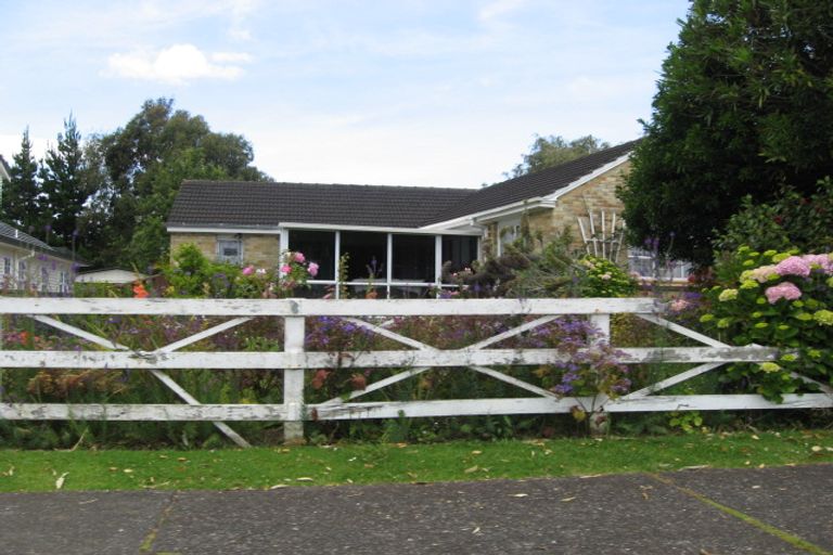 Photo of property in 1/21 Mcintyre Road, Mangere Bridge, Auckland, 2022